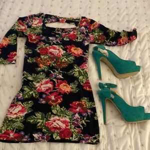 Wet Seal, vintage, 3/4 sleeve, totally 90s’s mini dress Size: X-Small